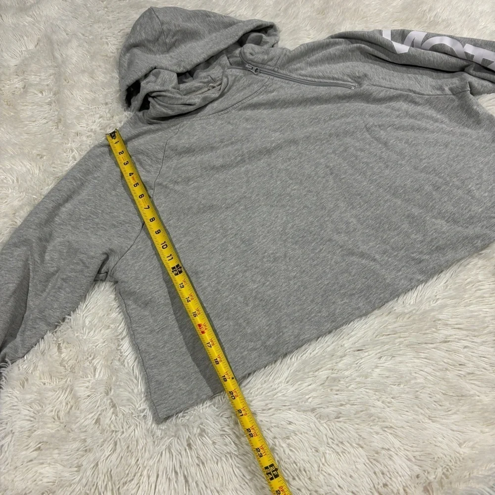 Victoria's Secret SPORT Hoodie Sweatshirt Spell out Logo on Sleeve Gray SZ XL - Picture 5 of 14